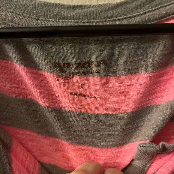 Ladies Top - Picture 3 of 3